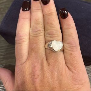 Beautiful sterling silver 925MX heart stone ring size 8